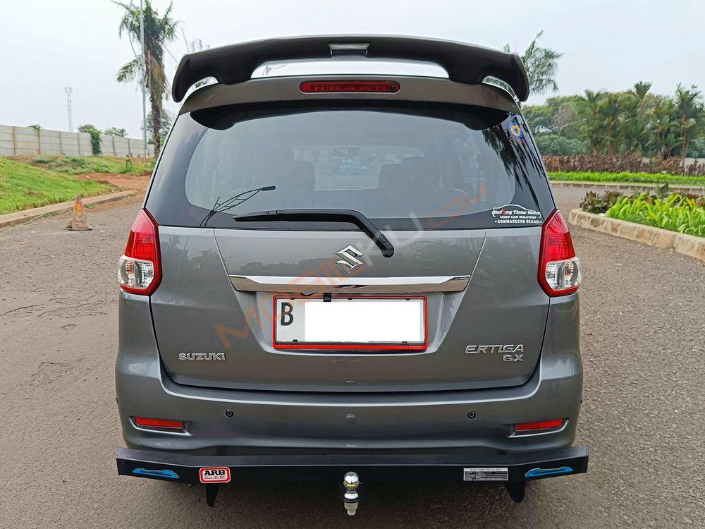 Mobil Suzuki Ertiga 2014