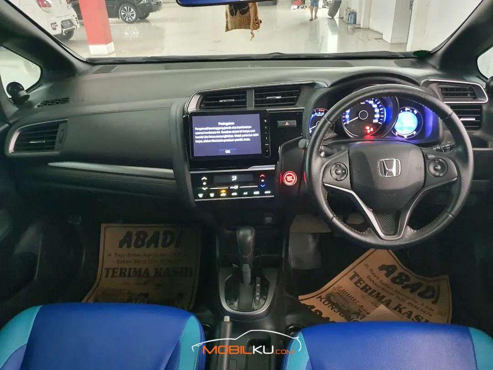Mobil Honda Jazz 2017