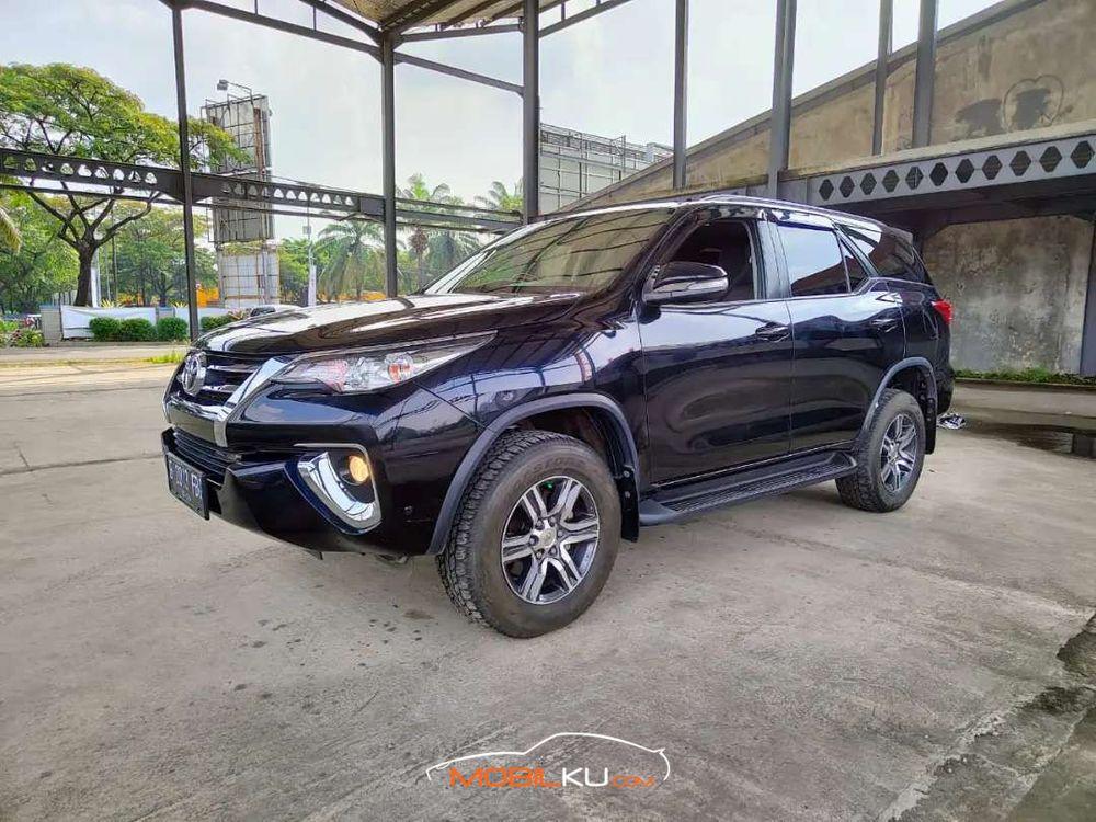 Mobil Toyota Fortuner 2016