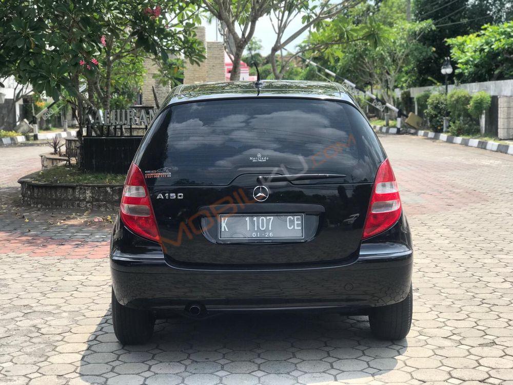 Mobil Mercedes-Benz A-Class 2005