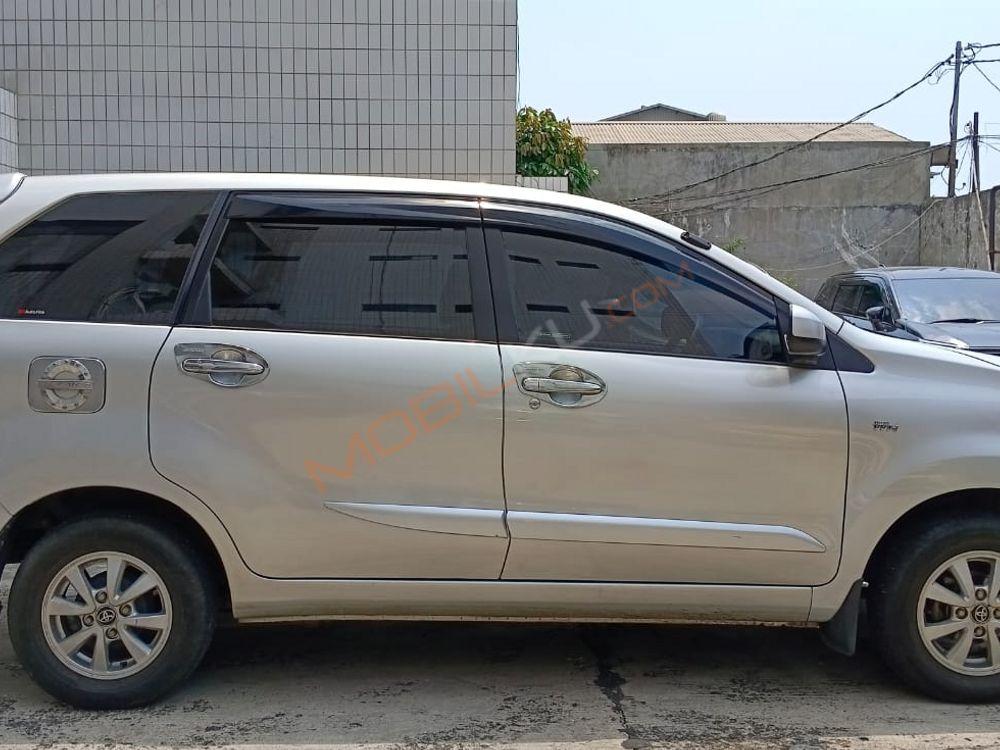 Mobil Toyota Avanza 2018