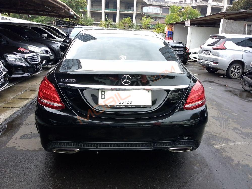 Mobil Mercedes-Benz C-Class 2018