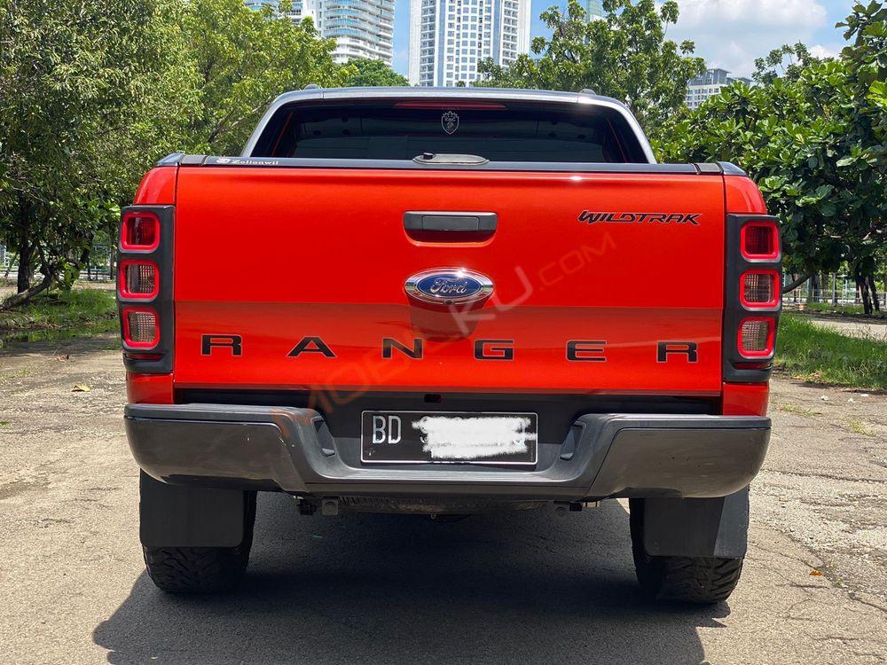 Mobil Ford Ranger 2014