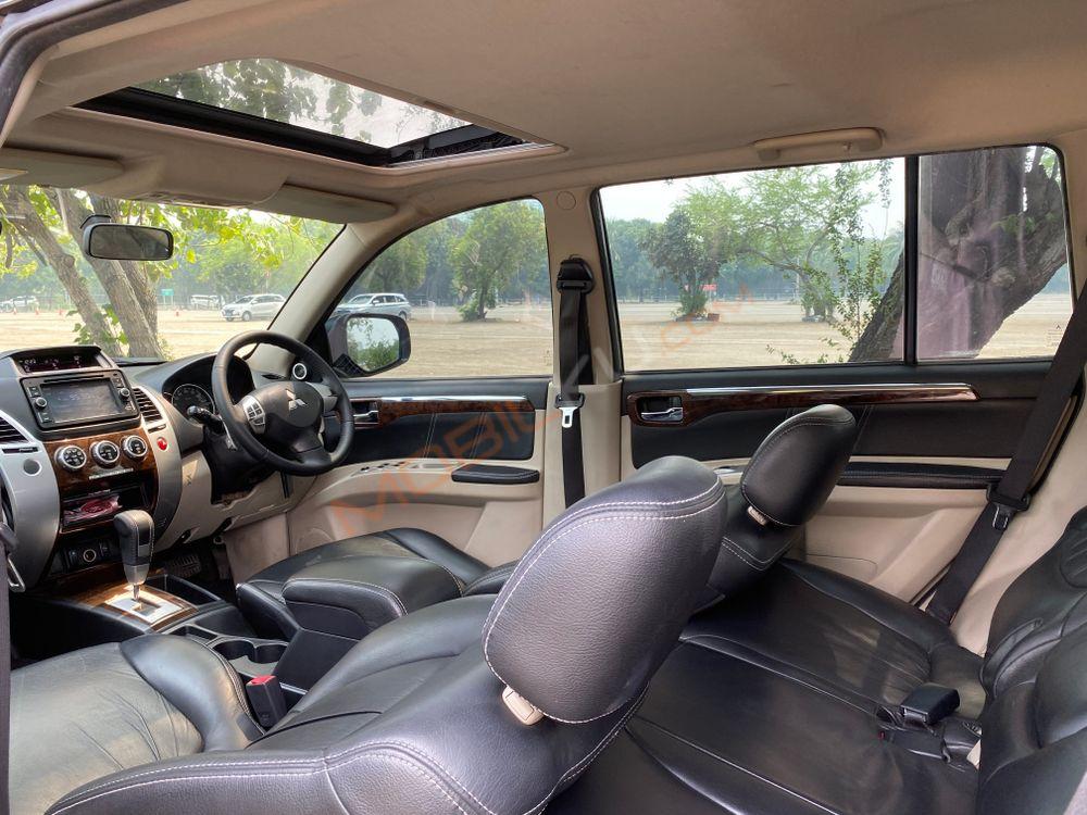 Mobil Mitsubishi Pajero Sport 2013