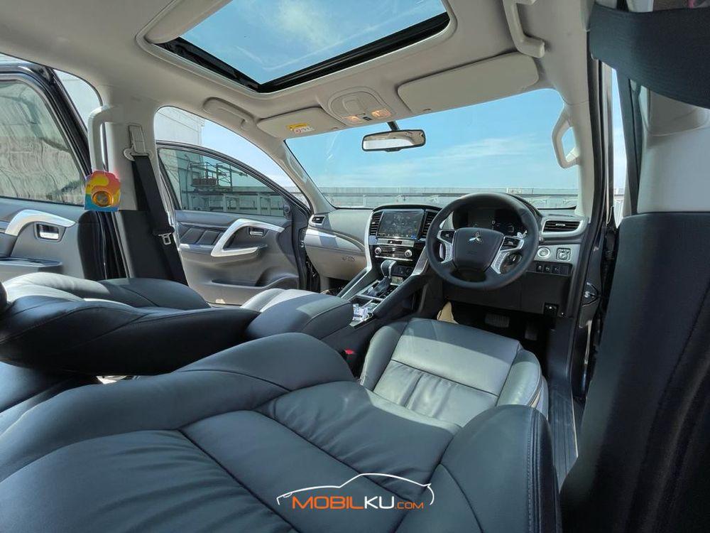 Mobil Mitsubishi Pajero Sport 2021