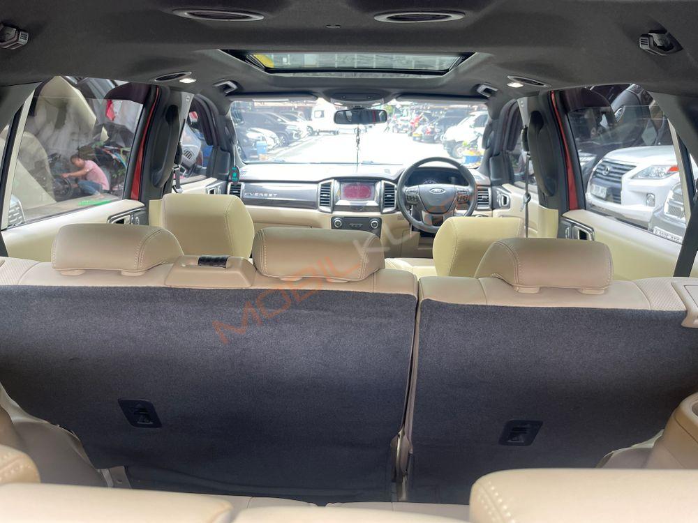 Mobil Ford Everest 2016