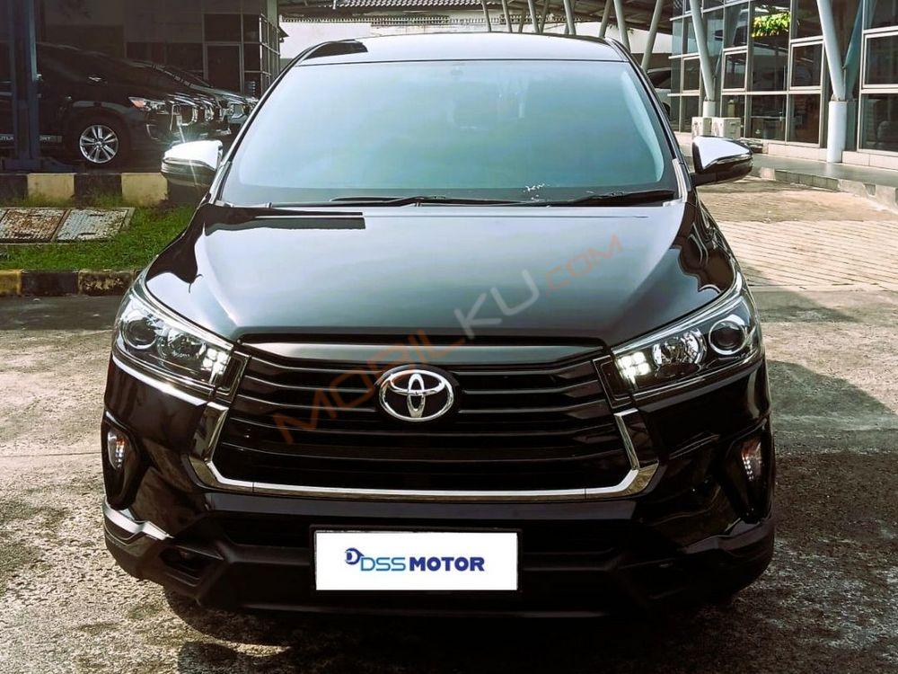 Mobil Toyota Kijang Innova 2021