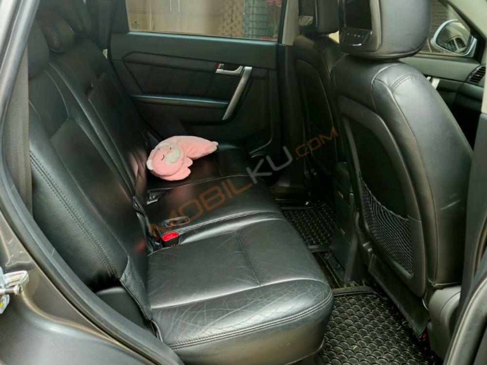 Mobil Chevrolet Captiva 2009