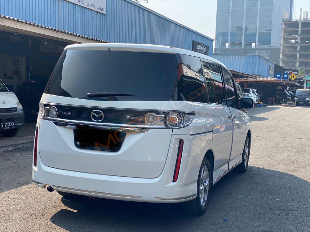Mobil Mazda Biante 2014