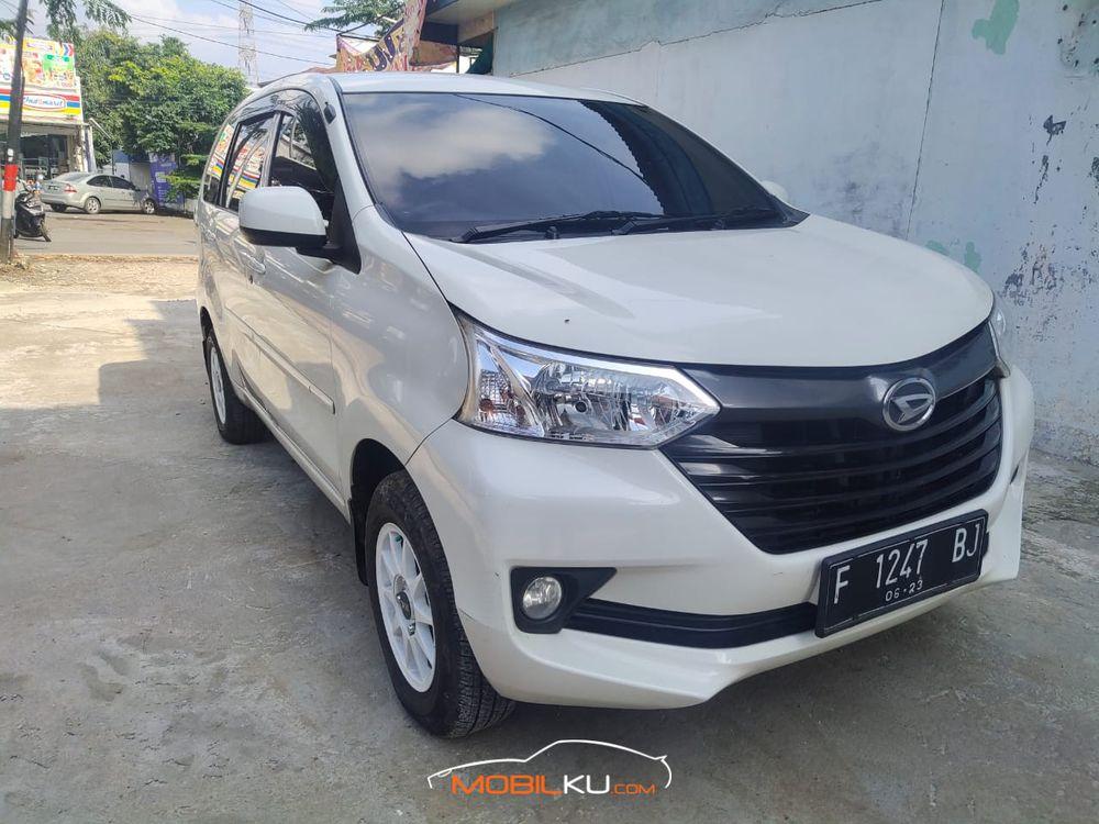 Mobil Daihatsu Xenia 2017