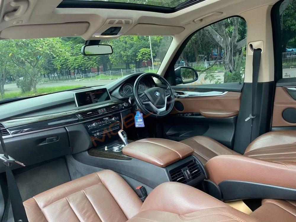 Mobil BMW X5 2016