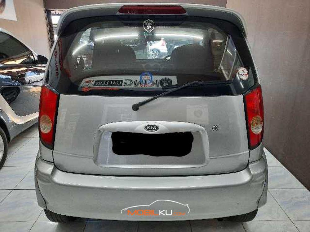 Mobil Kia Visto 2003