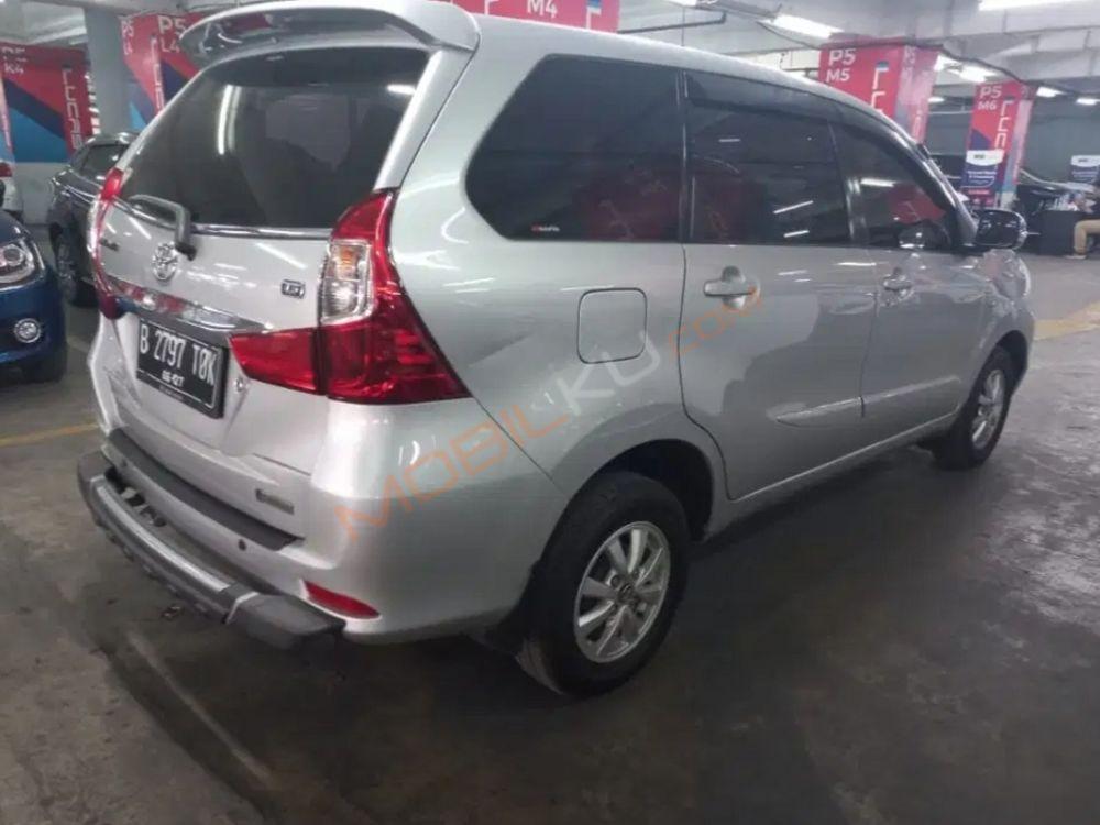 Mobil Toyota Avanza 2017