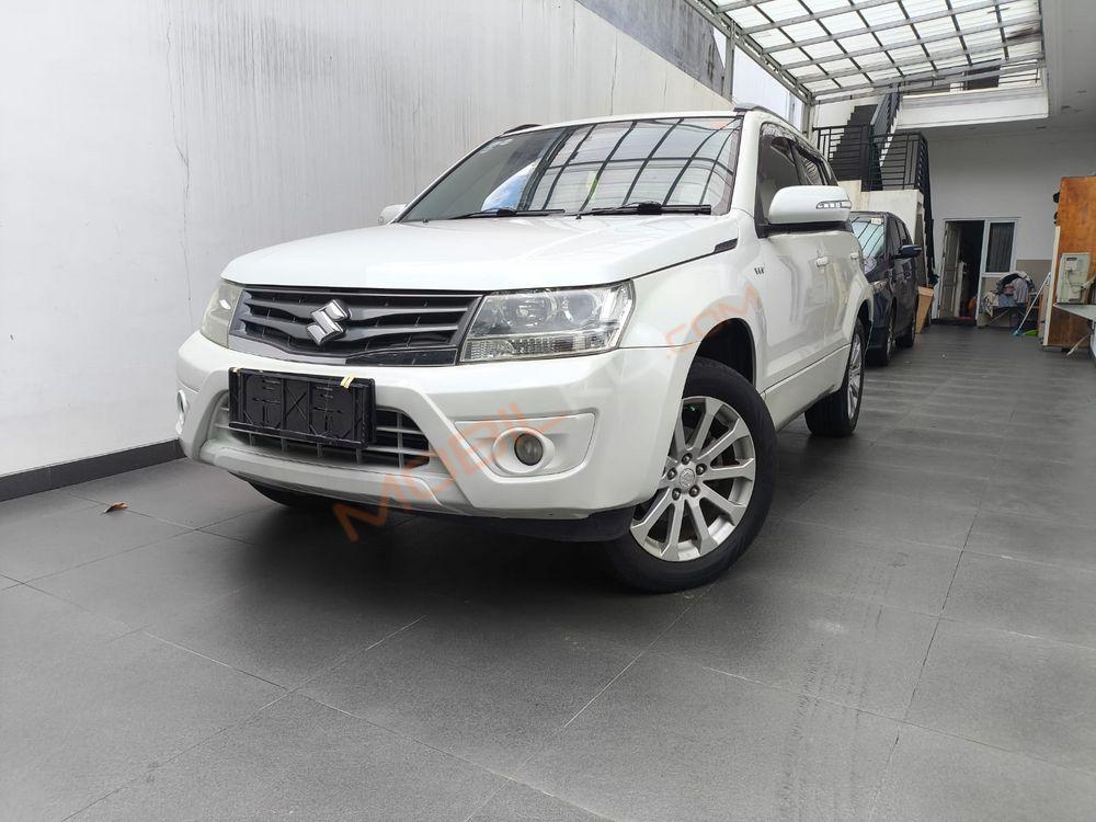 Mobil Suzuki Grand Vitara 2016