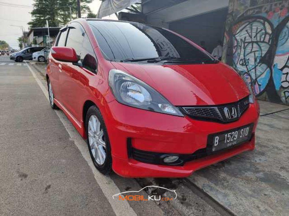 Mobil Honda Jazz 2014