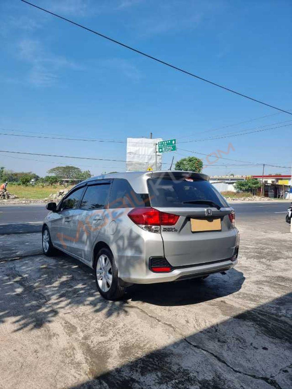 Mobil Honda Mobilio 2014