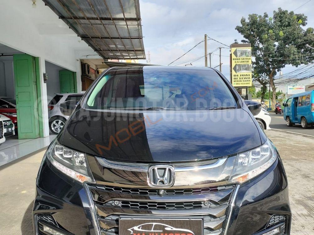 Mobil Honda Odyssey 2019