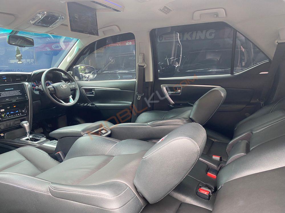 Mobil Toyota Fortuner 2022