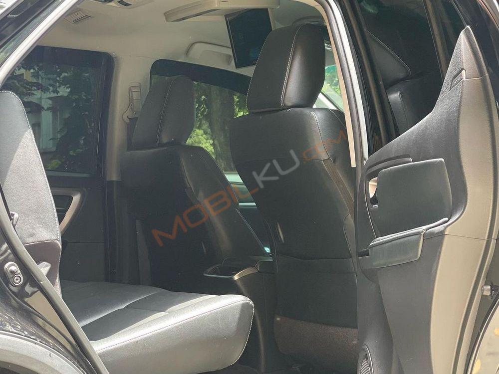Mobil Toyota Fortuner 2021