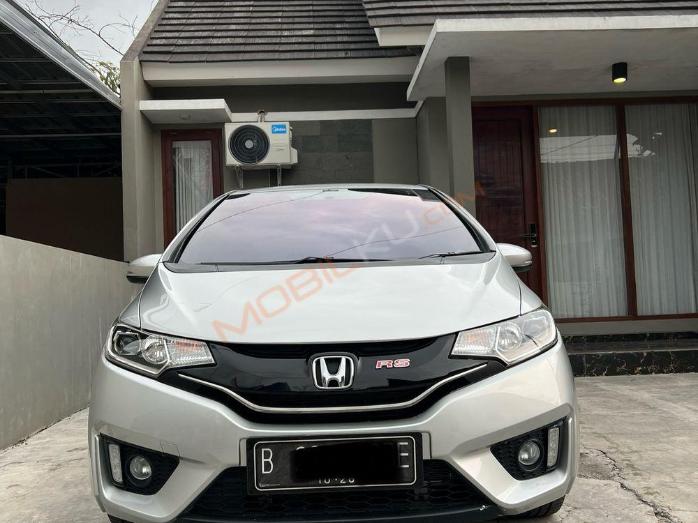 Mobil Honda Jazz 2015