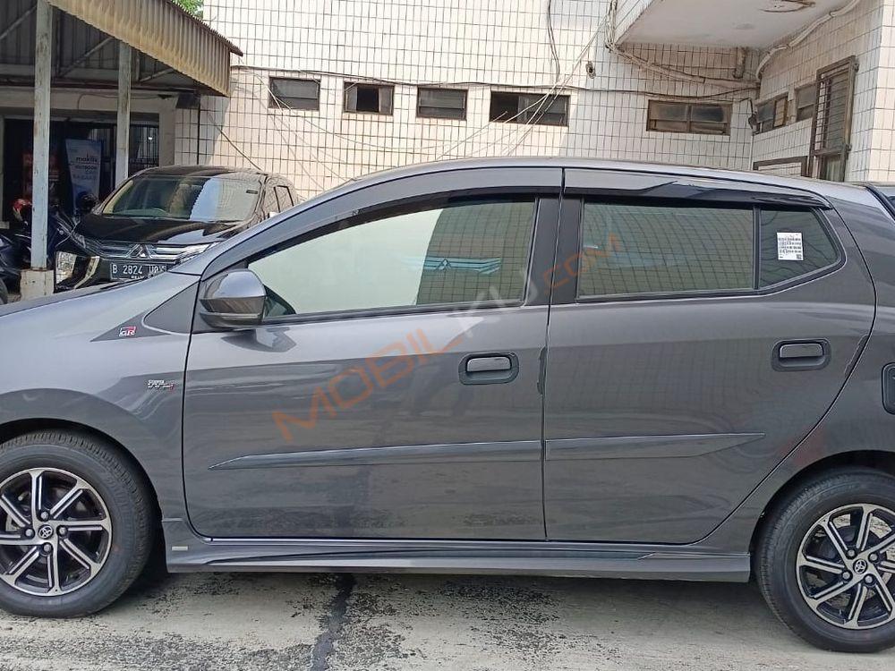 Mobil Toyota Agya 2021