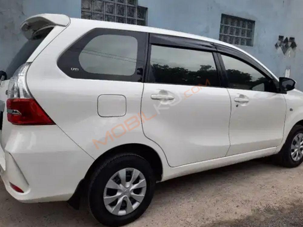 Mobil Toyota Avanza 2019
