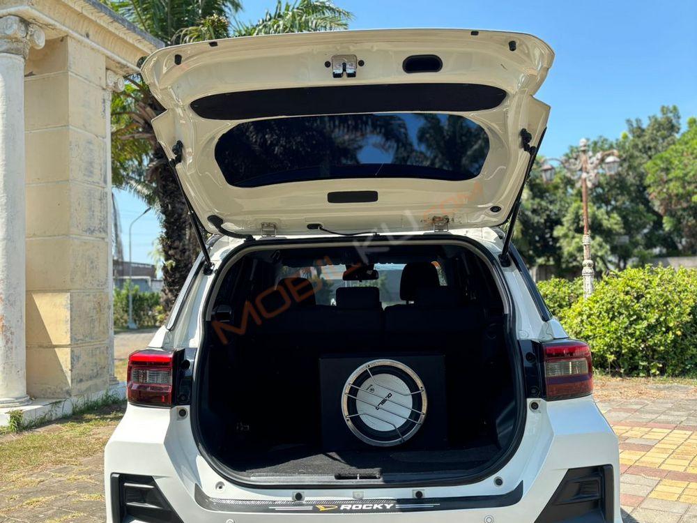 Mobil Daihatsu Rocky 2022