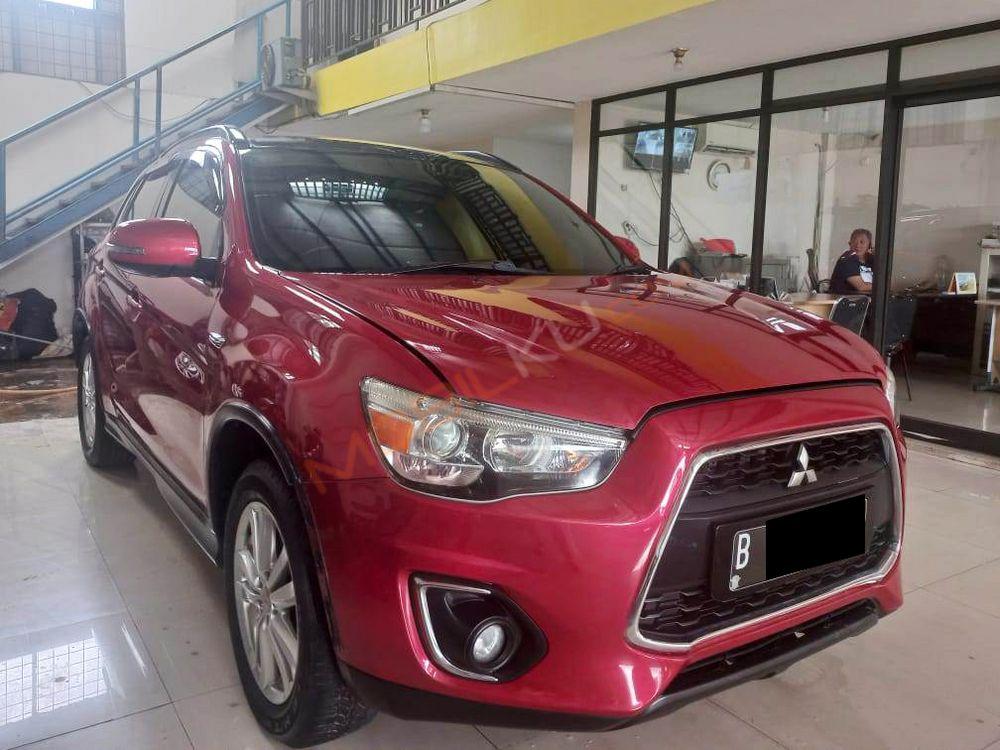 Mobil Mitsubishi Outlander Sport 2014