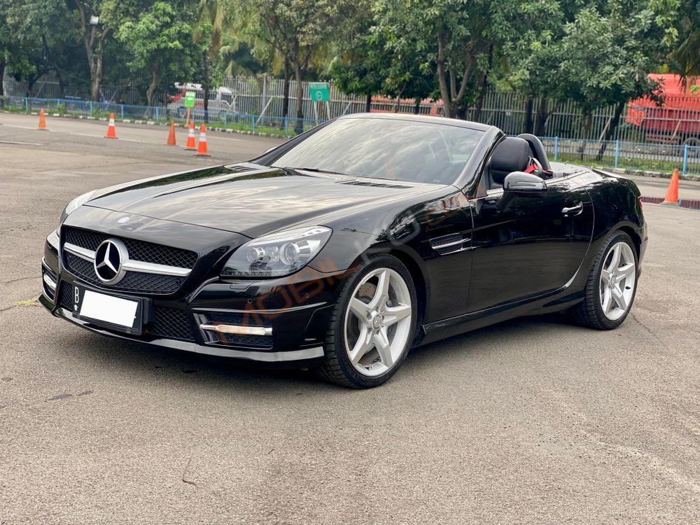 Mobil Mercedes-Benz SLK 2013
