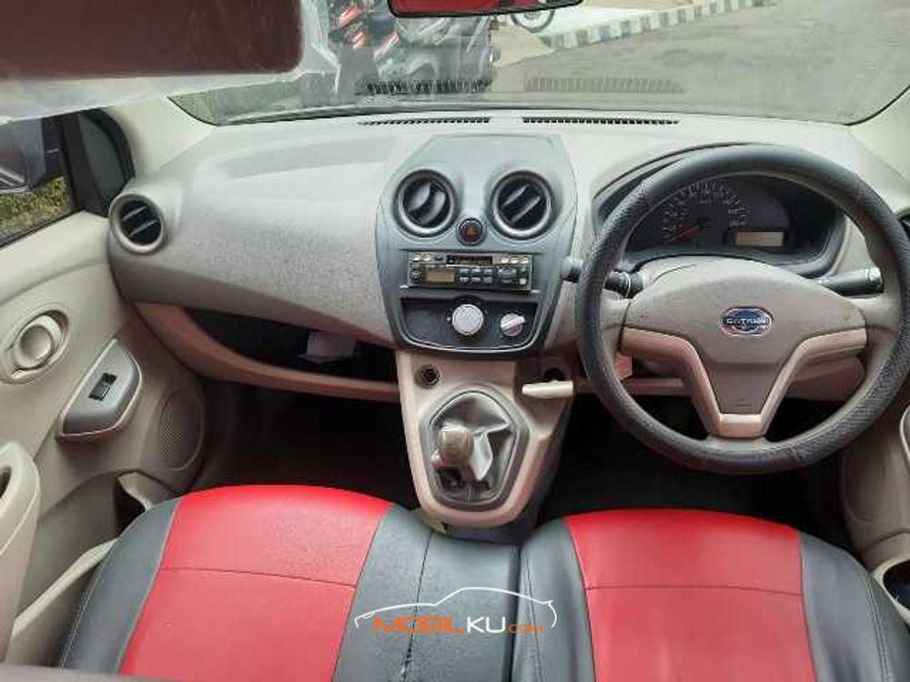 Mobil Datsun GO+ 2016