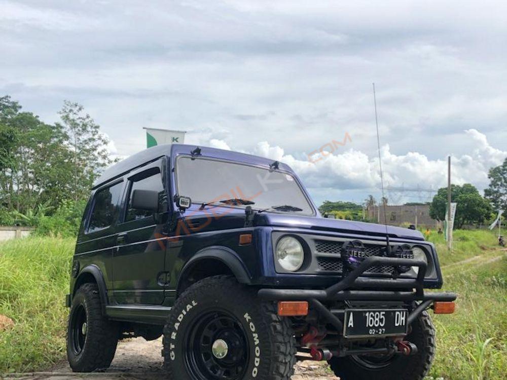 Mobil Suzuki Katana 2000