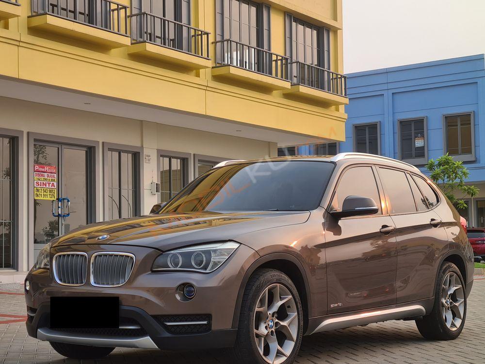 Mobil BMW X1 2013