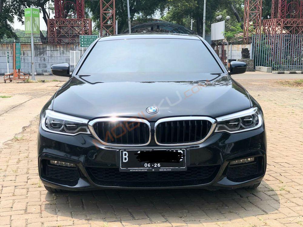 Mobil BMW 5 Series 2020