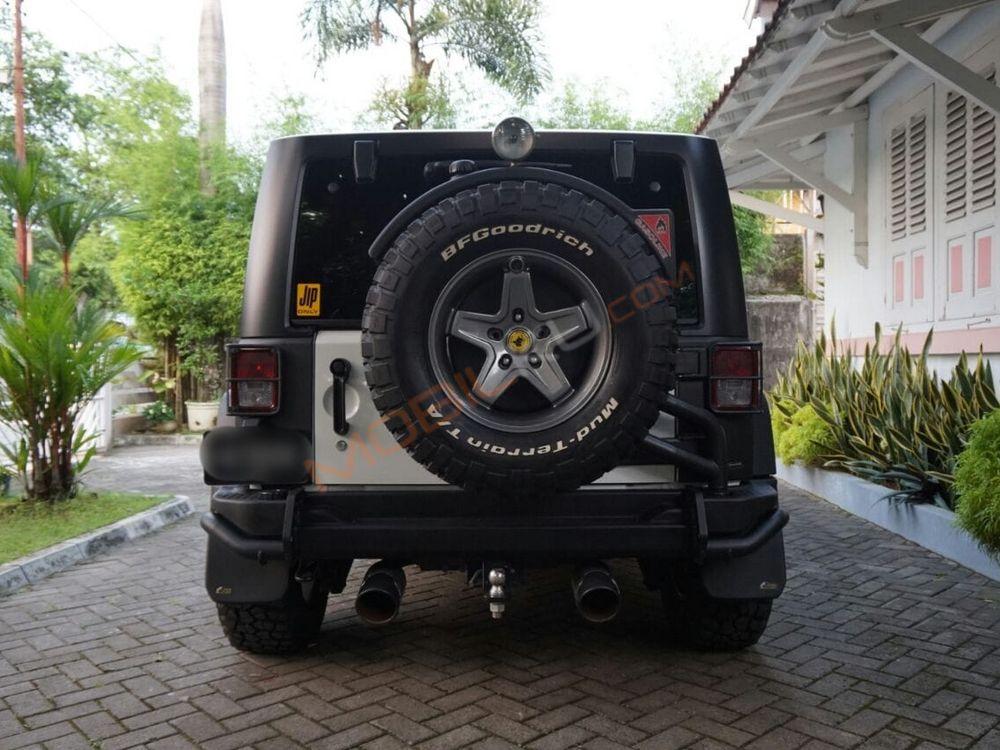 Mobil Jeep Wrangler 2013