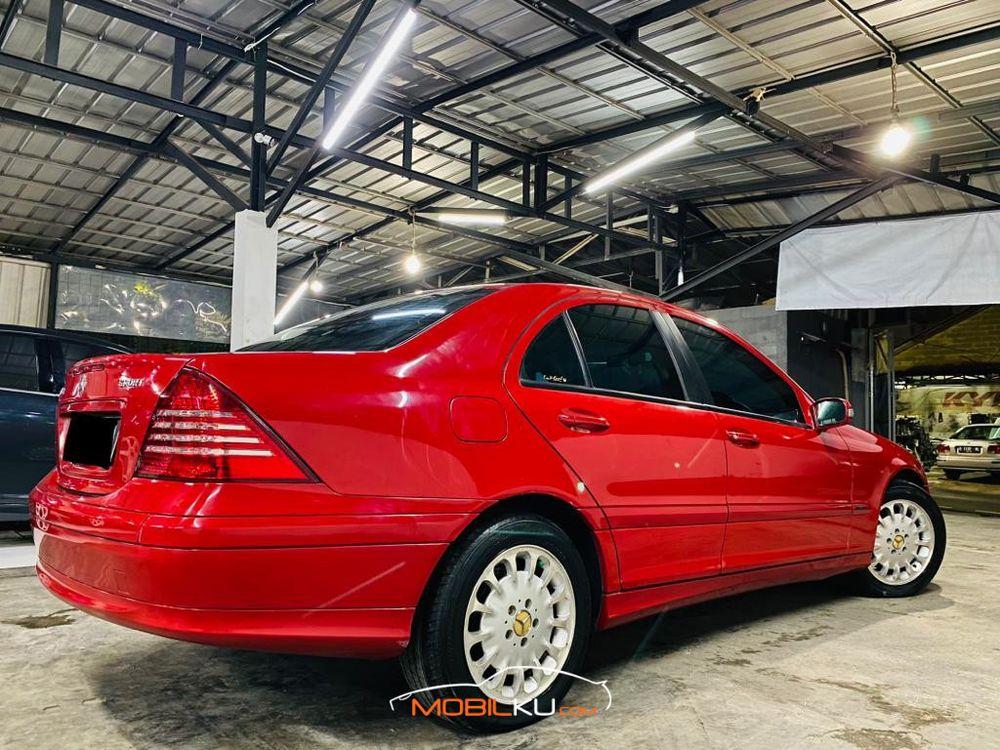 Mobil Mercedes-Benz C-Class 2016