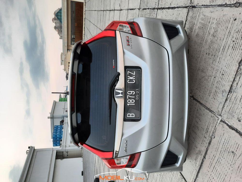 Mobil Honda Jazz 2016