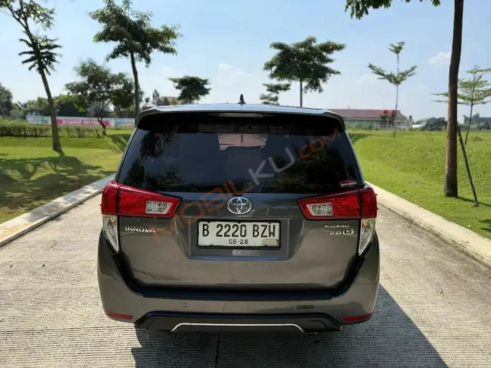 Mobil Toyota Kijang Innova 2018