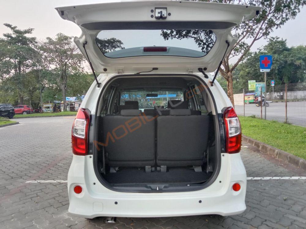 Mobil Toyota Avanza 2017