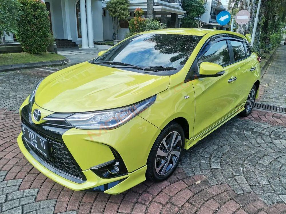 Mobil Toyota Yaris 2021