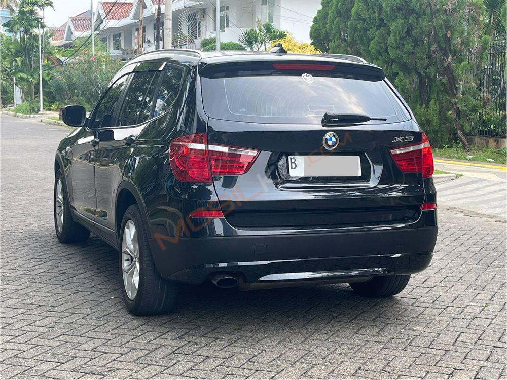 Mobil BMW X3 2012