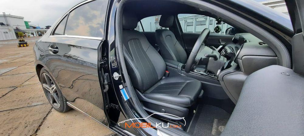 Mobil Mercedes-Benz A-Class 2019