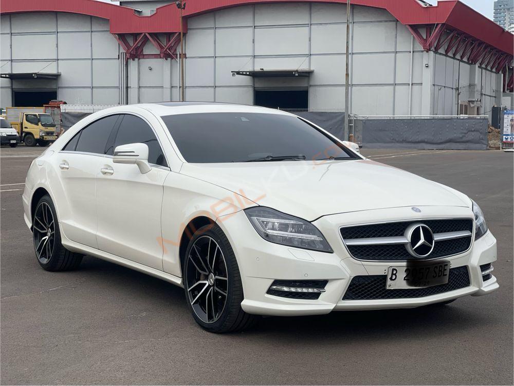 Mobil Mercedes-Benz CLS 2013