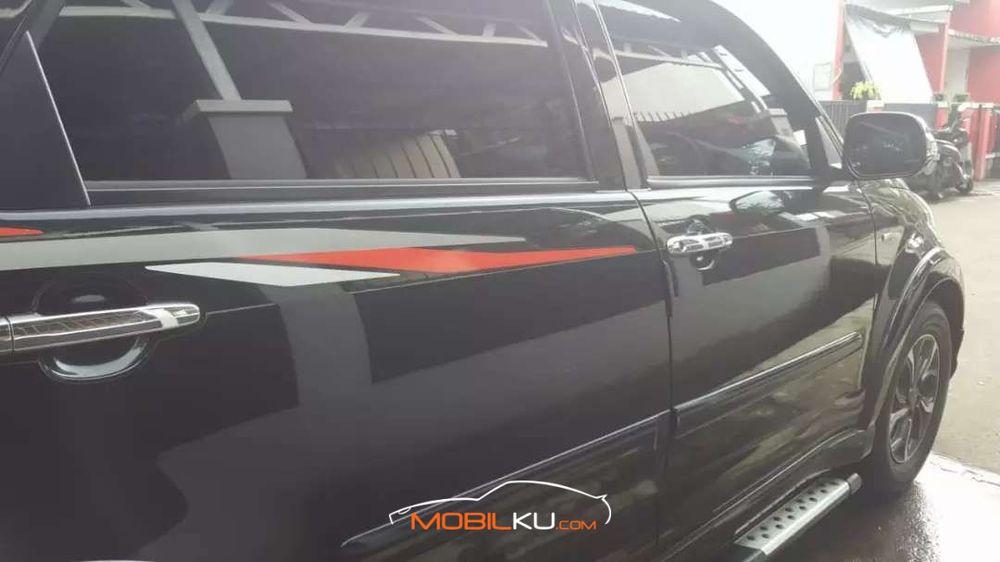 Mobil Toyota Rush 2017