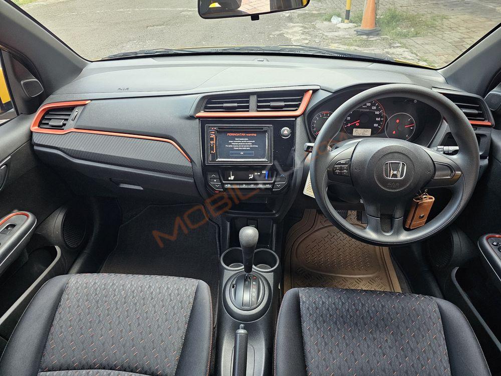 Mobil Honda Brio 2022