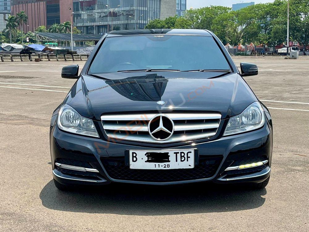 Mobil Mercedes-Benz C-Class 2014