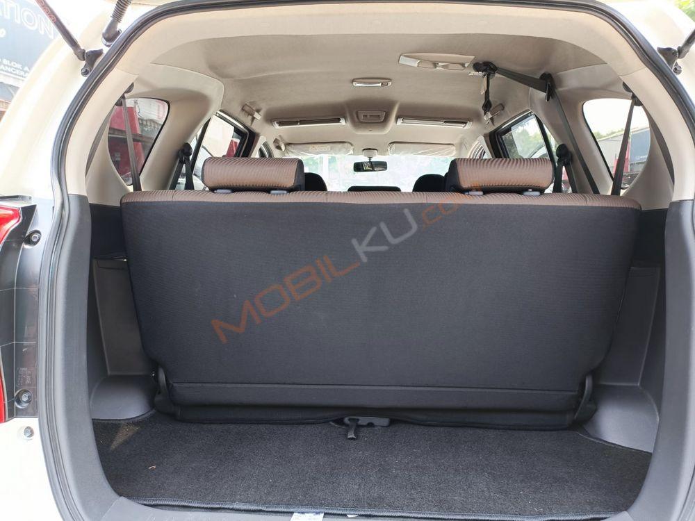 Mobil Toyota Calya 2021