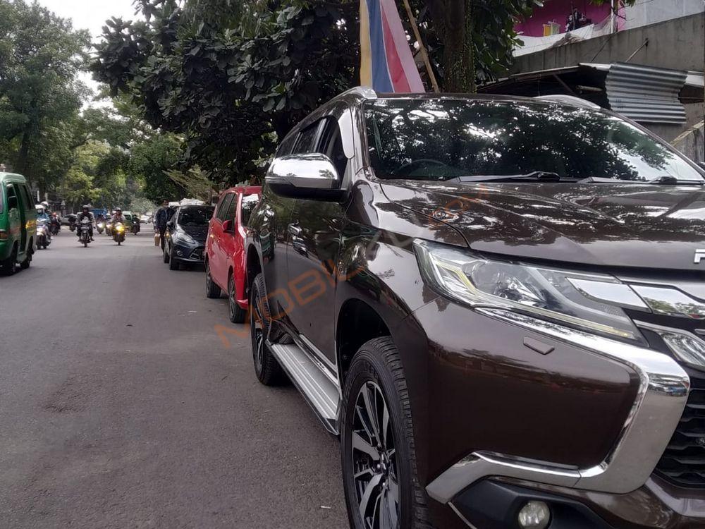 Mobil Mitsubishi Pajero Sport 2016