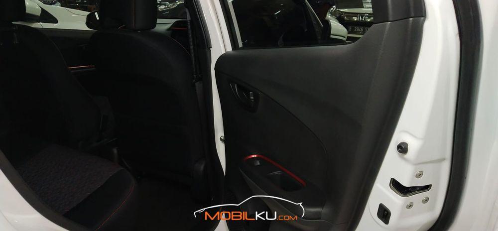 Mobil Honda Brio 2021