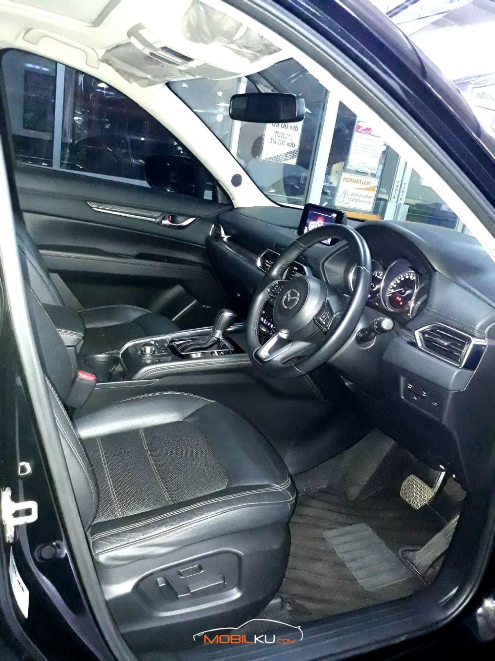 Mobil Mazda CX-5 2017
