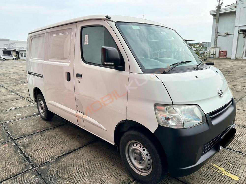 Mobil Daihatsu Gran Max 2018